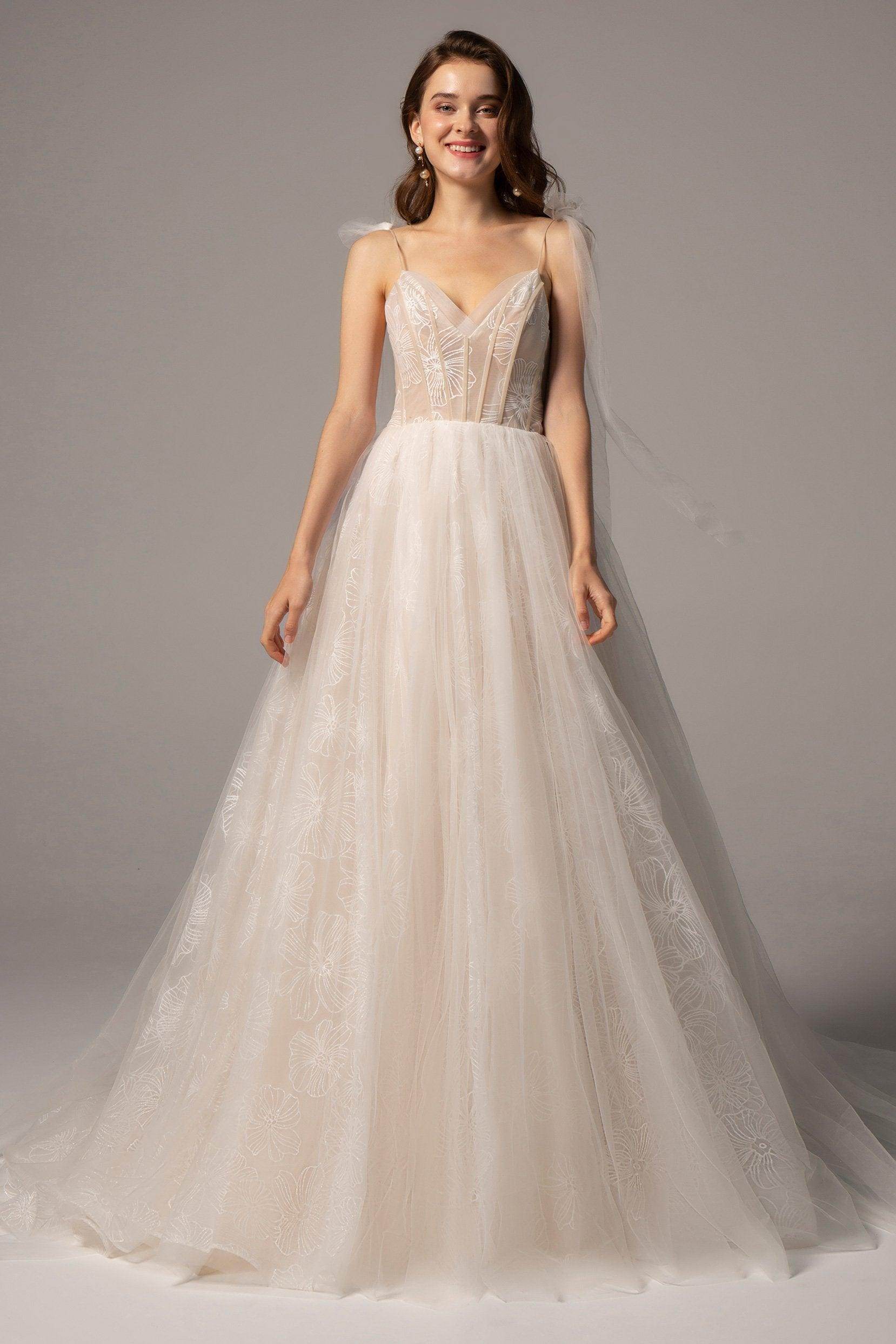 A-Line Court Train Tulle Wedding Dress CW2165 - COCOMELODY